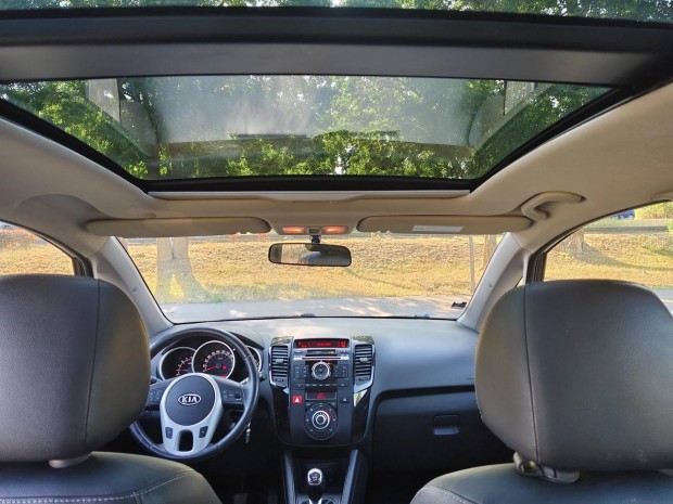 KIA Venga 1.6 CRDi HP EX Limited panormatets