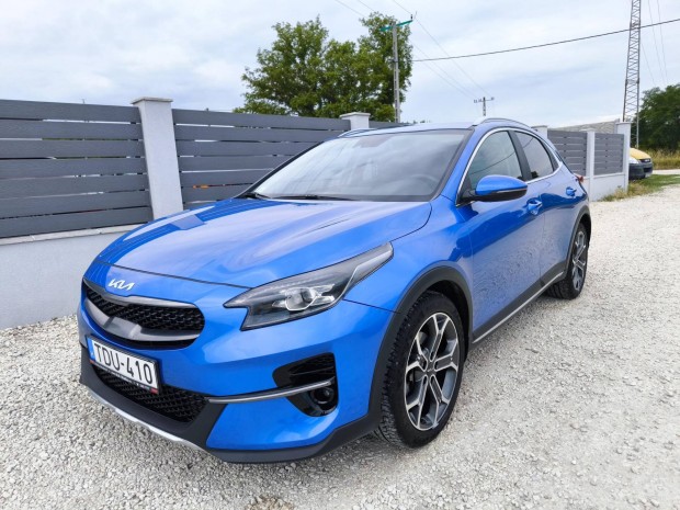 KIA Xceed 1.5 T-GDI X-Gold 18ekm! Végig magyaro...