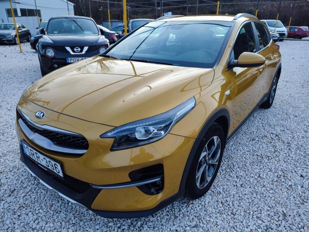 KIA Xceed 1.5 T-GDI X-Silver DCT Magyarországi-...