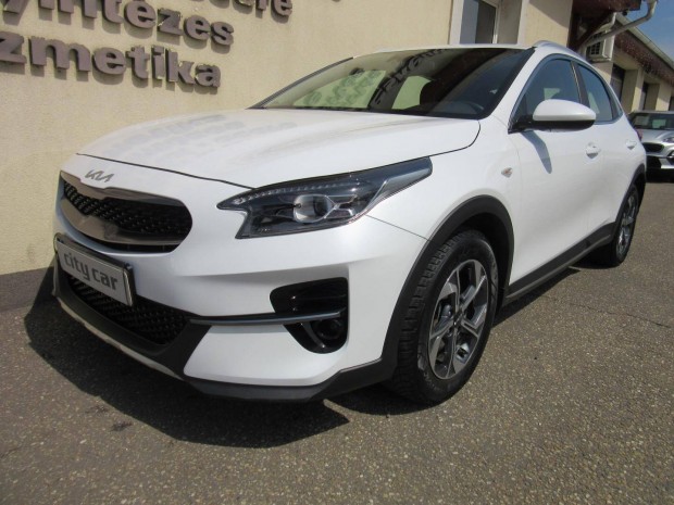 KIA Xceed 1.5 T-GDI X-Silver Első Tulaj. 39 eze...