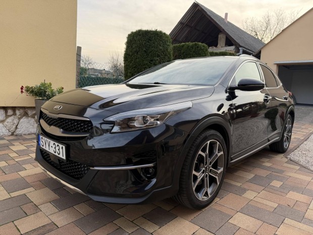 KIA Xceed 1.6 CRDi HP Platinum DCT