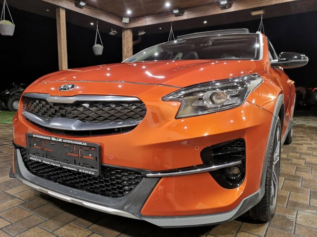 KIA Xceed 1.6 GDI Phev X-Gold DCT Vides hirdets