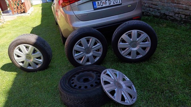 KIA, Hyundai acélfelni, lemezfelni gumival + KIA gyári dísztárcsa