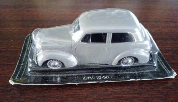 KIM 10-50 kisauto modell 1/43 Elad