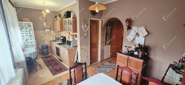 KIV�L� ADOTTS�G� INGATLAN EDEL�NY SZ�V�BEN!