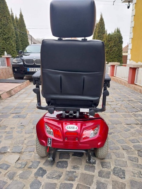 KKSZ4 elektromos moped