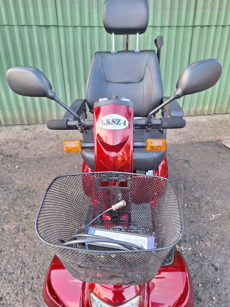 KKSZ4 elektromos moped