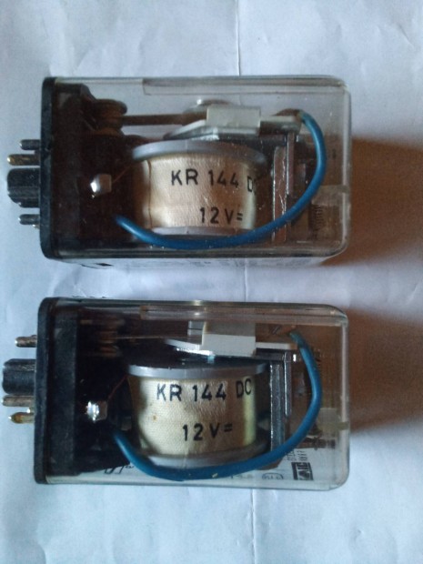 KR rel 12 V DC. j.2 db. 8 lb.