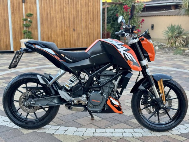 KTM 125 Duke Újszerű