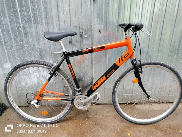 KTM 28" 21 sebessges alumnium vzas MTB kerkpr