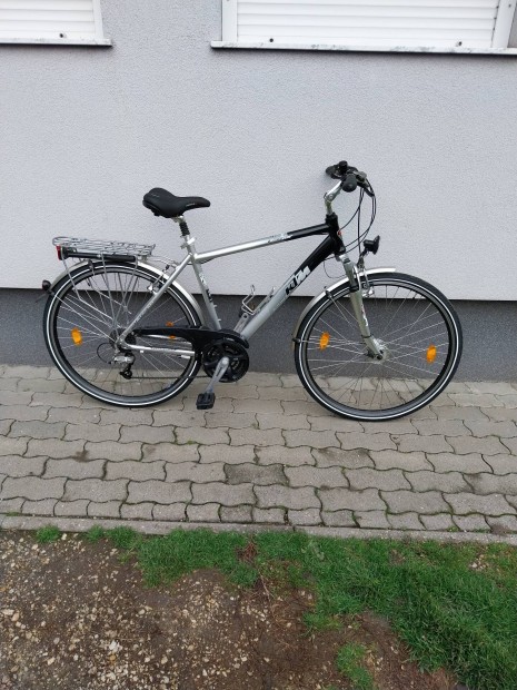 KTM 28 frfi kerkpr agydinams mint az j 28-as 