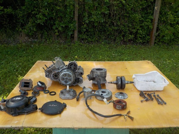 KTM 50130104000 azonosítószámú,hibás motorblokk eladó
