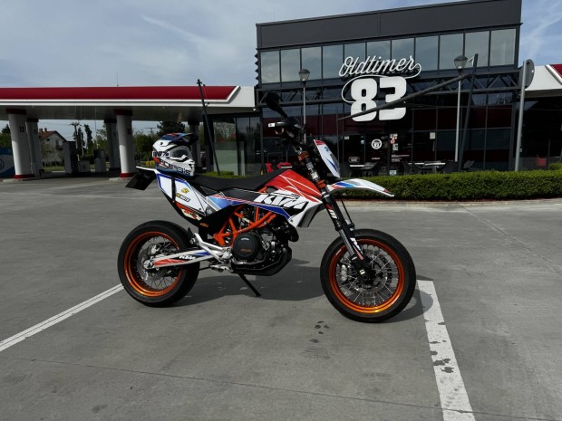 KTM 690 SMC R Supermoto