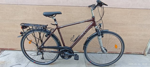 KTM Avento Plus 28"olajfékes agydinamós férfi trekking kerékpár