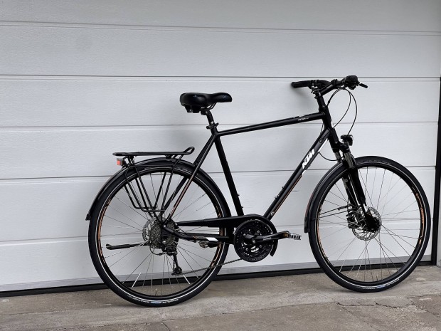 KTM Avenza Disc 28 XL Trekking Kerékpár Agydinamó Nem Cube Merida