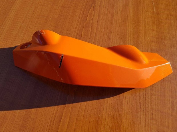 KTM Duke 125 Bal oldali fejidom melletti műanyag 10363