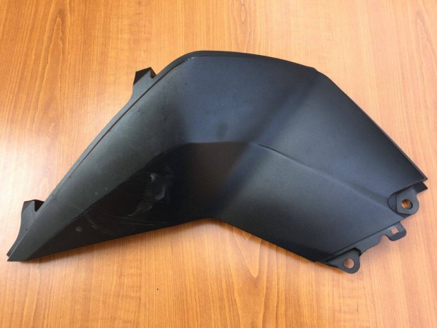 KTM Duke 125 Bal oldali tankborítás 06965