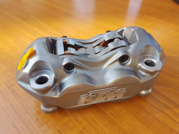 KTM Duke 690 Első féknyereg 15216