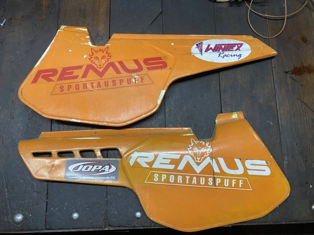 KTM GS 250 MX oldalidom takaró dekli Deckel