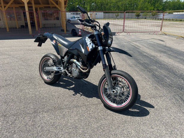 KTM LC4 640 Supermoto