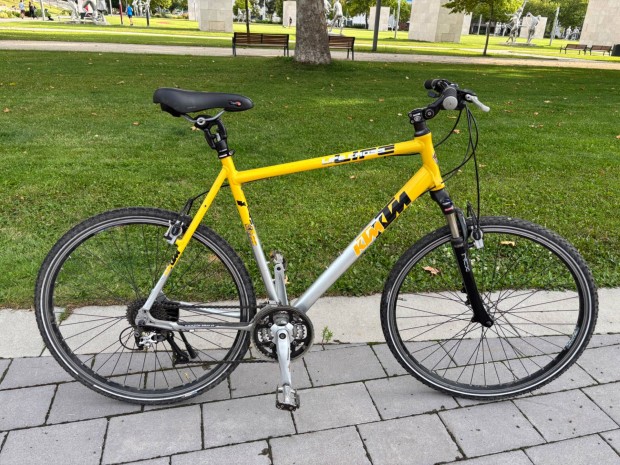 KTM Life Cross Trekking