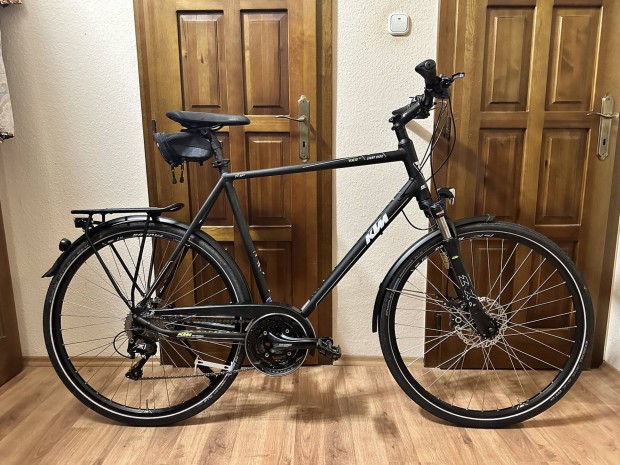 KTM Veneto Disc 28" agydinams trekking (XXL vz)