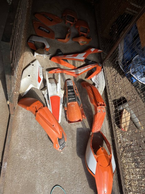 KTM motor idom srvd alkatrsz 
