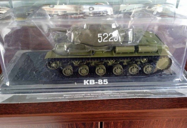 KV 85 "Tanki dea" tank kisauto modell 1/43 Elad