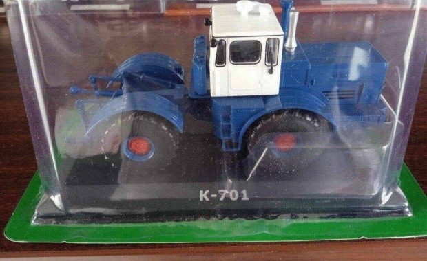 K 701 traktor kisauto modell 1/43 Elad