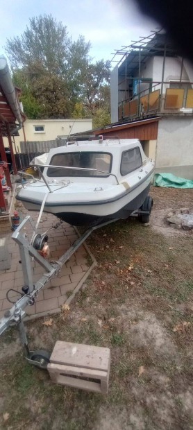 Kabinos csnak