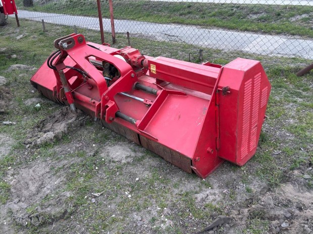 Kalap�csos sz�rz�z� TF280 z�z�