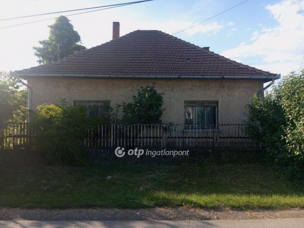 K�li elad� 110 nm-es h�z