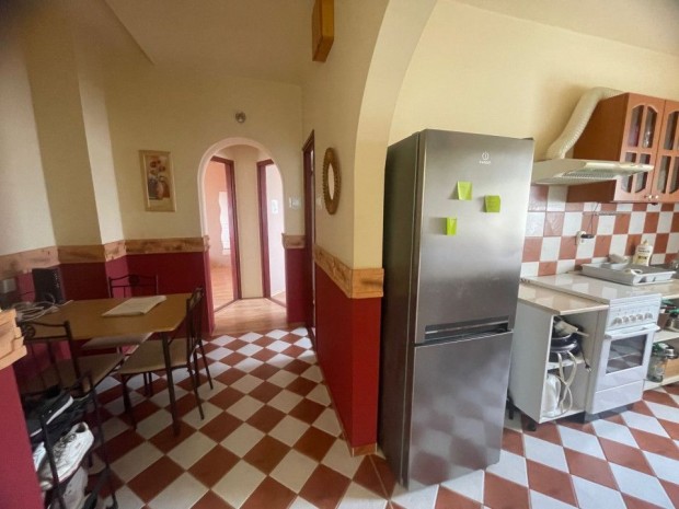 Kalocs�n a G�m utc�ban fel�j�tott lak�s elad�! - Kalocsa