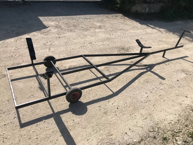 Kalz Vitorls, kis csnak slyakocsik