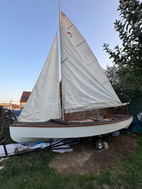 Kal�z vitorl�s m�anyag elad�