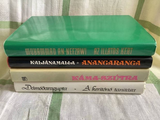 Káma Szútra a szerelem tankönyve, 4 db-os könyvcsomag