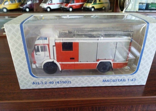 Kamaz 43253 AC-3, 2-40 tzolt kisauto modell 1/43 Elad