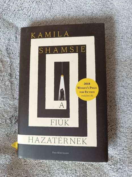 Kamila Shamsie: A fik hazatrnek