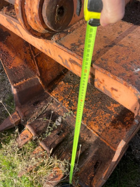 Kanal, markolo, munkagep