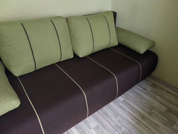 Kanap��gy �gynem�tart�val