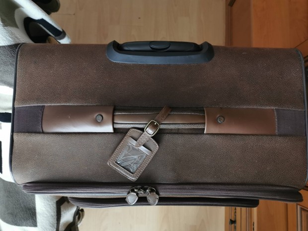 Kangol óriás bőrönd