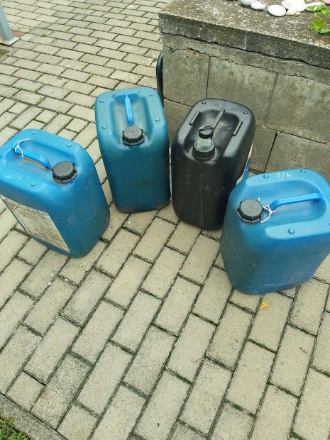 Kanna , hord zemanyagos 4 db olcsn elad 20l