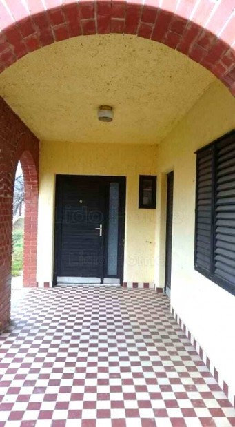 K�nyai "sasf�szek".