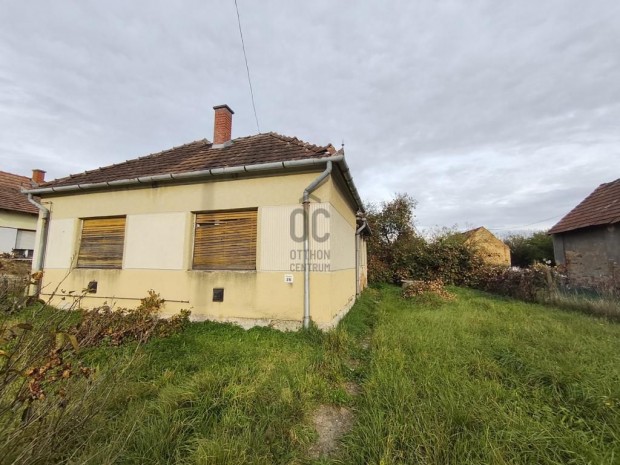 K�nyav�ri elad� 90 nm-es h�z