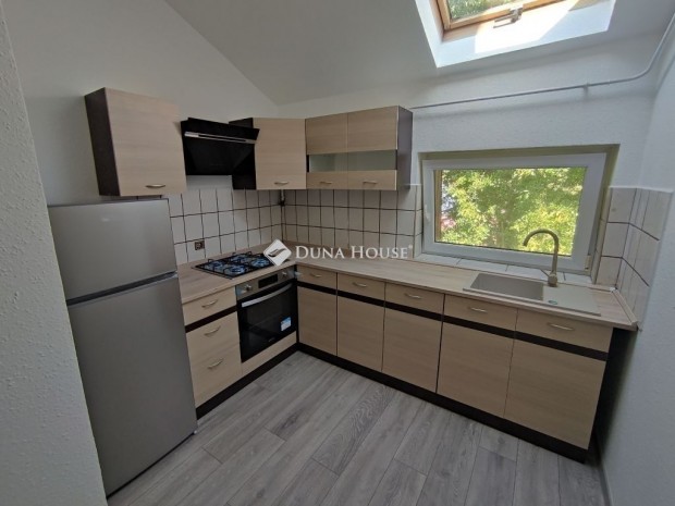 K�poln�sny�ki 43 nm-es lak�s elad�