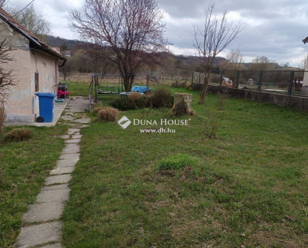 Kaposszerdahelyen csal�di h�z elad�