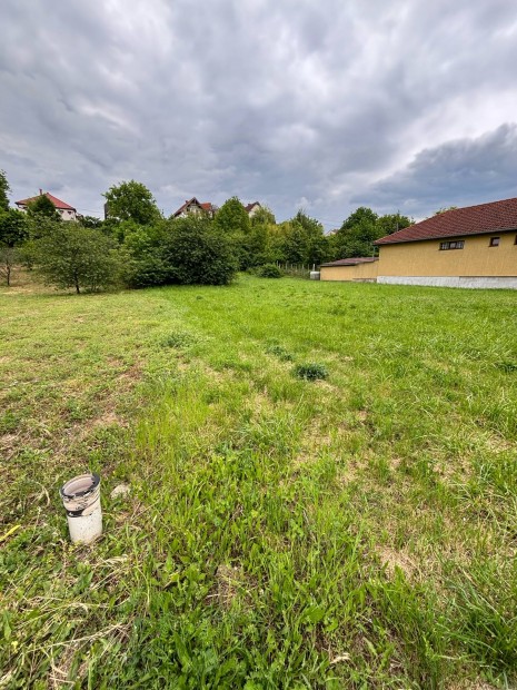 Kaposv�r Keceli v�rosr�sz�ben �p�t�si telek elad�