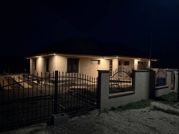 Kaposv�r, Topon�ron elad� Vadonat�j 2 szintes csal�di h�z