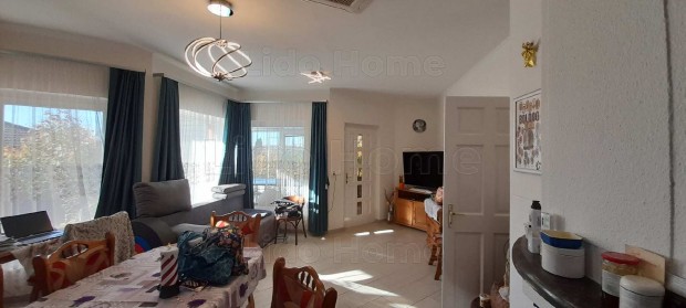 Kaposv�r frekvent�lt hely�n csal�di h�z elad�