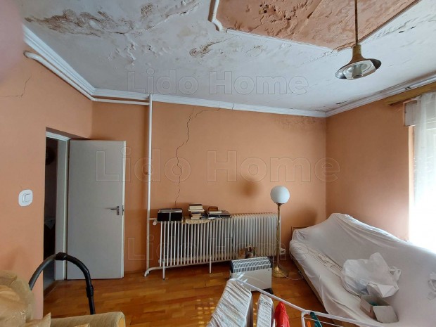 Kaposv�ron 3 szob�s csal�di h�z elad�